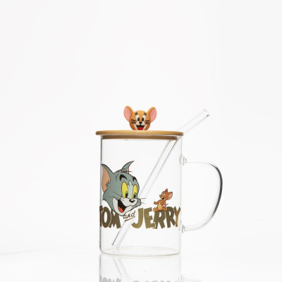 Tasse en verre avec couvercle et paille – Tom & Jerry
