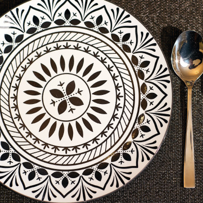 Assiette plate 27cm moderne à motifs orientaux